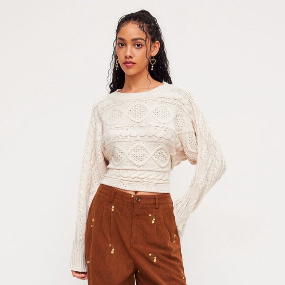 Cable Knit Round Neckline Cut Out Knotted Long Sleeve Top - Picture 3 of 4